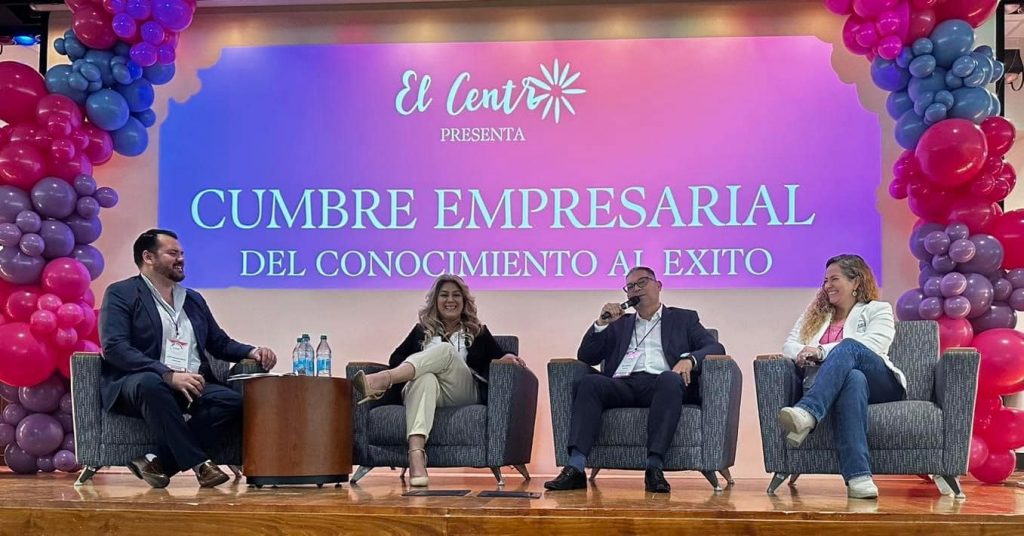 La Cumbre del El Centro Photo Jose Garcia