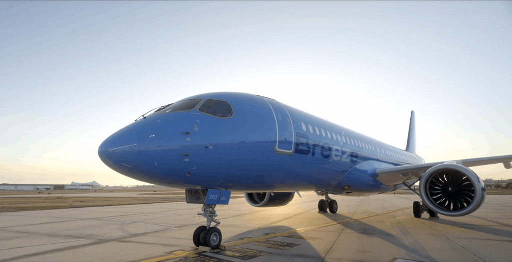 Breeze Airlines airplane