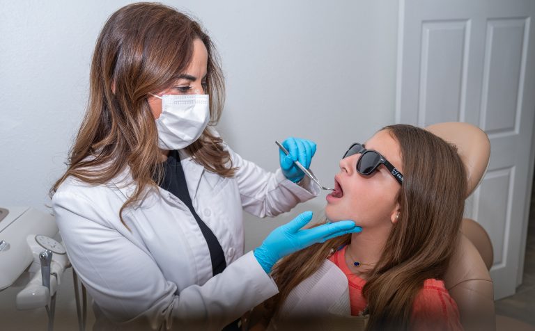 Dentist Orthodontist Sonia Comas Sonic Smiles